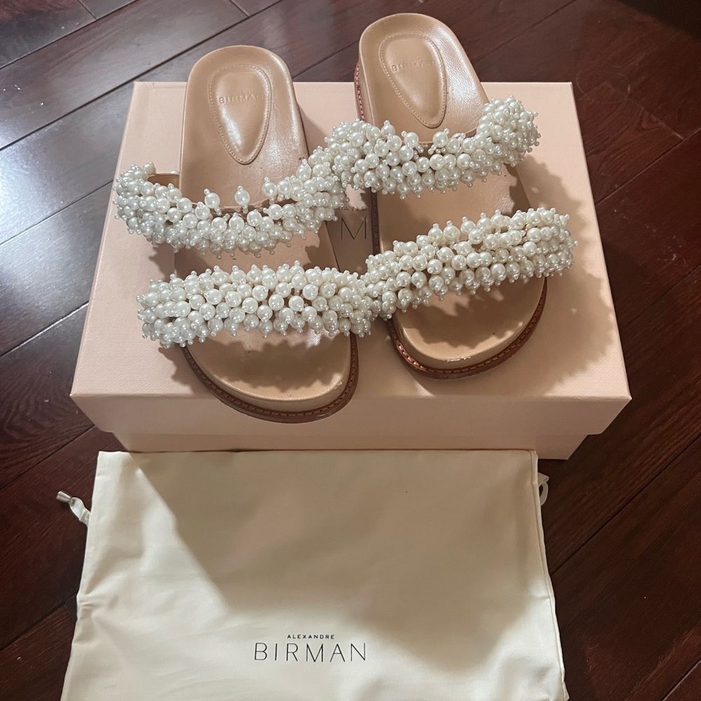 Alexander Birman Pearl Sandals Very Comfy and Stylish ; Slightly Worn